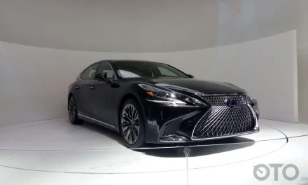 Lexus LS: Sedan Mewah Jadi Simbol Prestise Di Kelas Premium