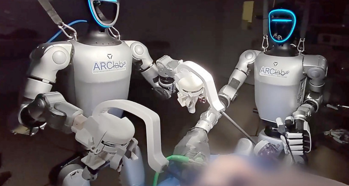 Pertama Di Dunia: Robot Humanoid China Sukses Operasi Bedah